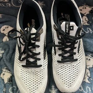 Brooks reveal 4 gym shoes